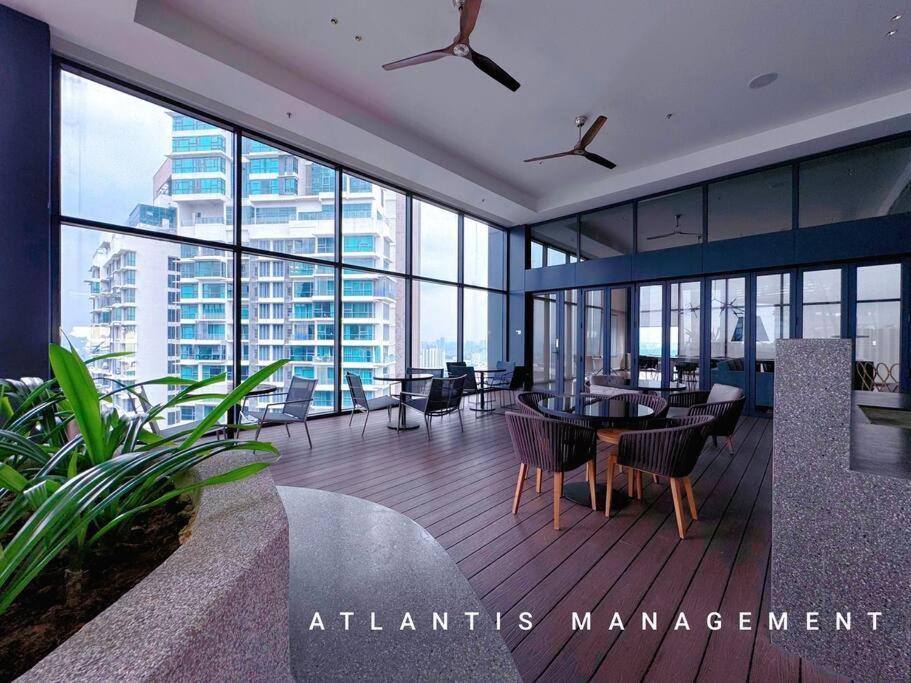 Kuala Lumpur, Midvalley ,the Garden ,viia Residences Pangsapuri